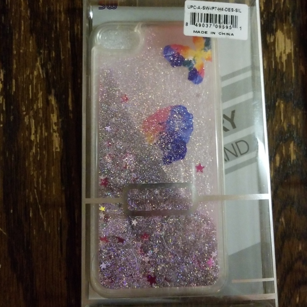 I-phone 7 butterfly glitter case. 👁❤OFFERS